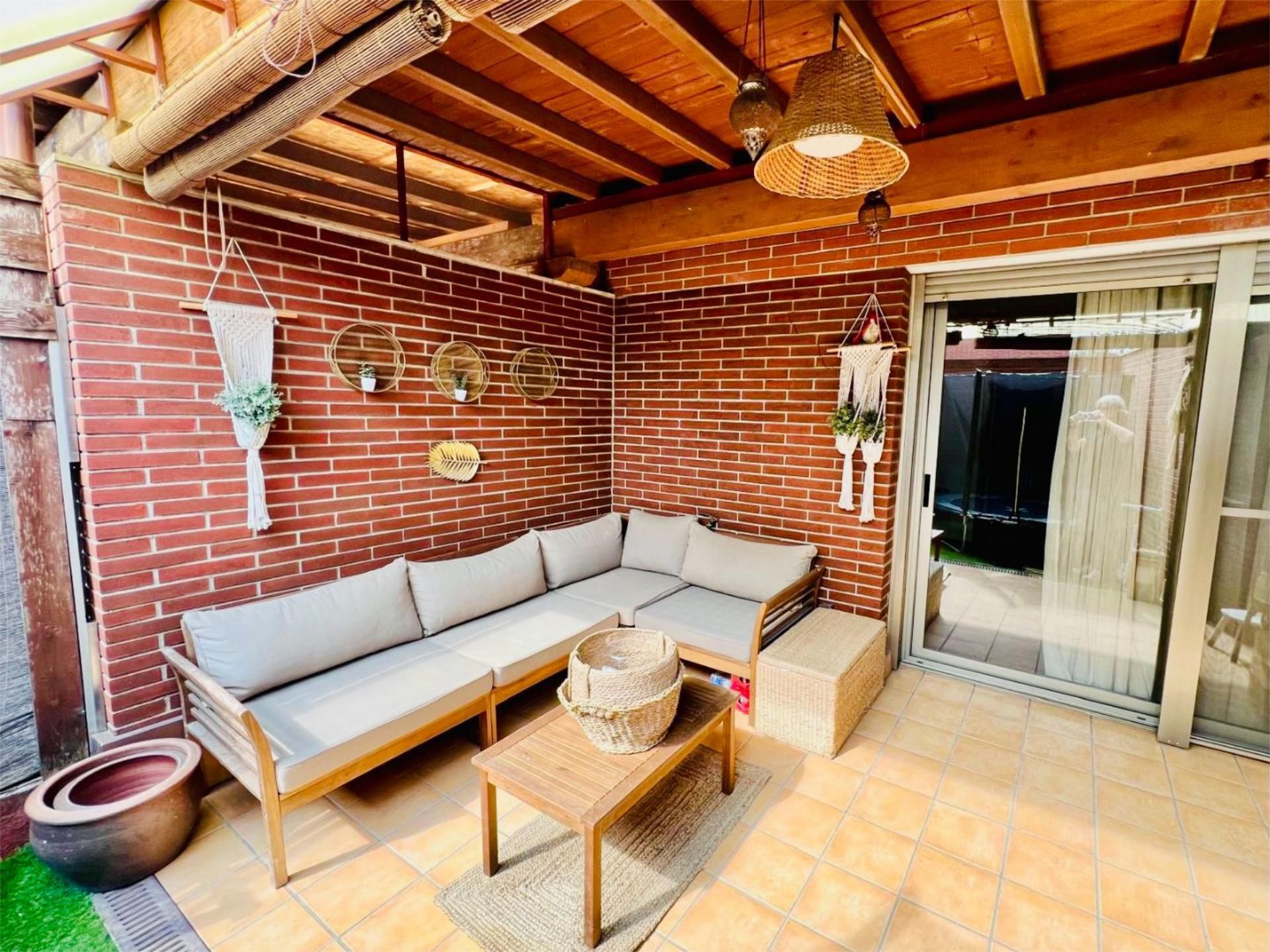 Terrassa de Dúplex en venda en Vilanova del Vallès amb Aire condicionat i Terrassa