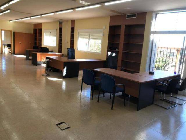 Nave industrial en Alquiler en Turís