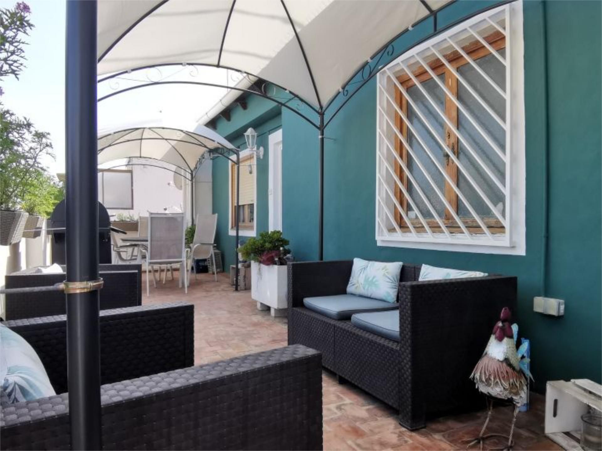 Ático para compartir en Calle de Donoso Cortés, 13, Carolinas Bajas