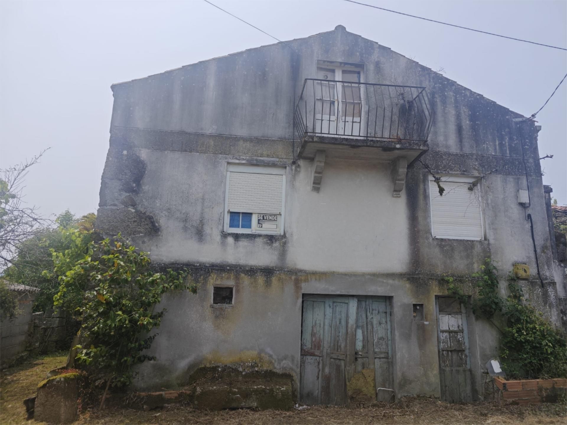 Exterior view of House or chalet for sale in Cenlle  with Balcony