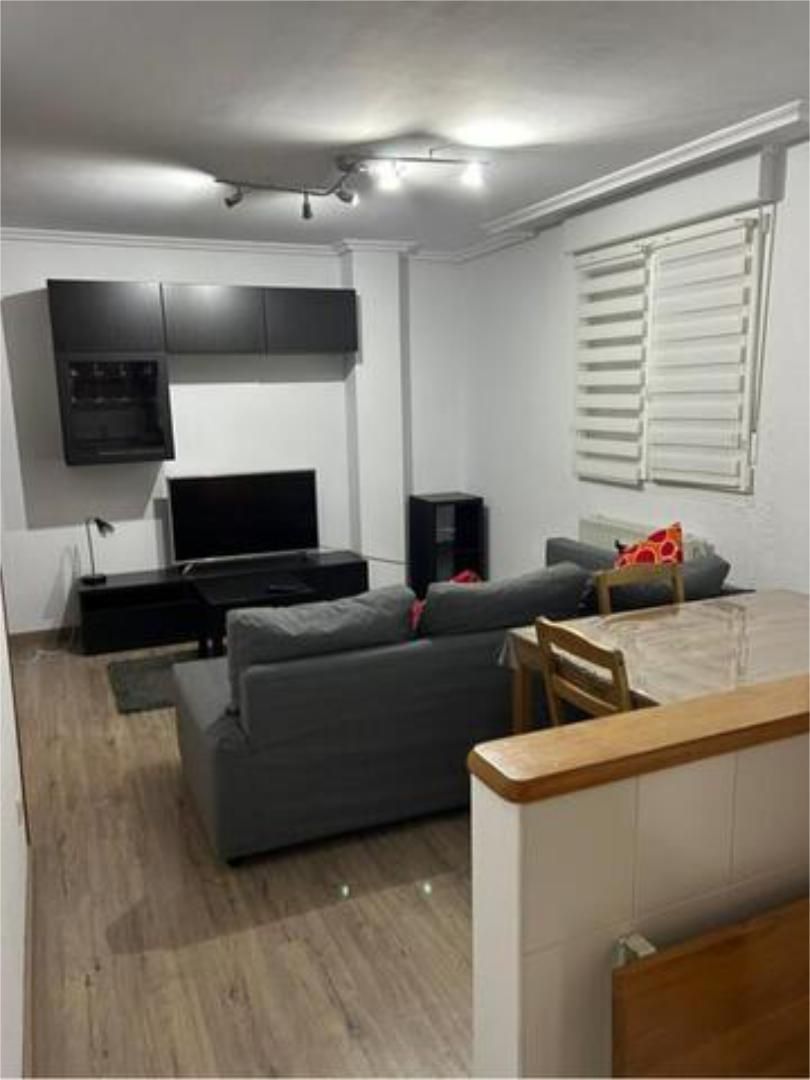 Sala de estar de Piso de alquiler en Cartes con Calefacción y Amueblado