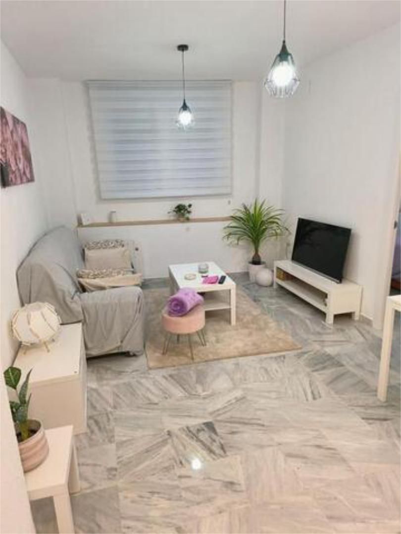 Sala de estar de Apartamento de alquiler en Cenes de la Vega con Amueblado y Se aceptan mascotas