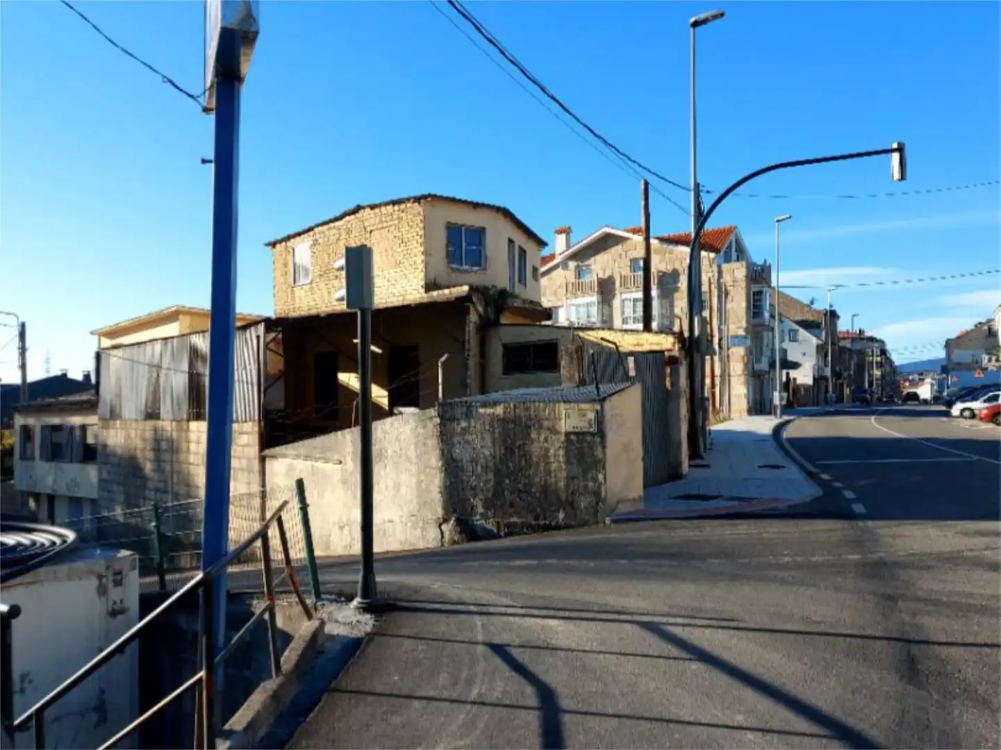 Casa o xalet en venda a Avenida de Castrelos, 304, Comesaña - Matamá Vista exterior de Casa o xalet en venda en Vigo amb Traster i Balcó