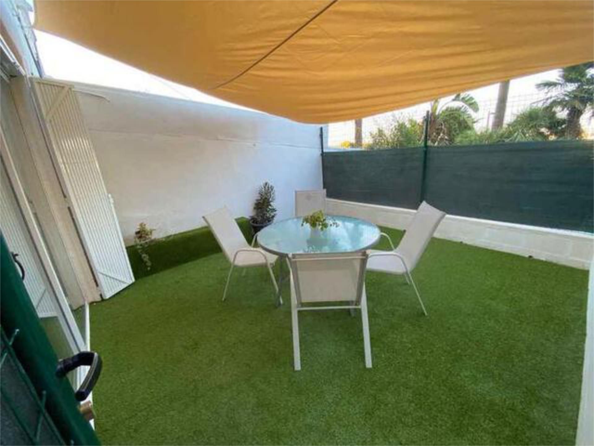 Terrace of Study to rent in Torrent