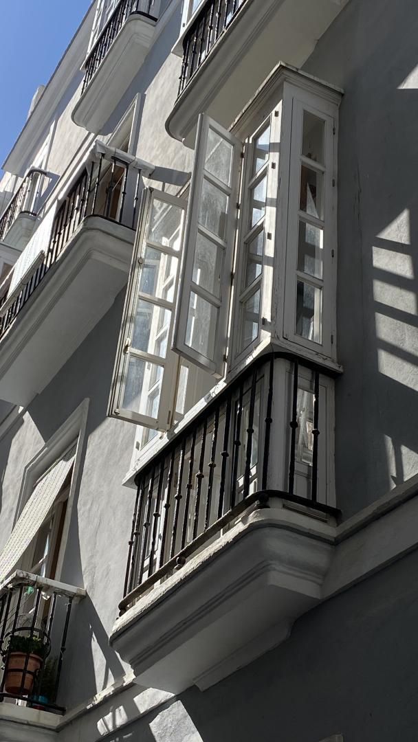 Exterior view of Flat for sale in  Cádiz Capital  with Balcony