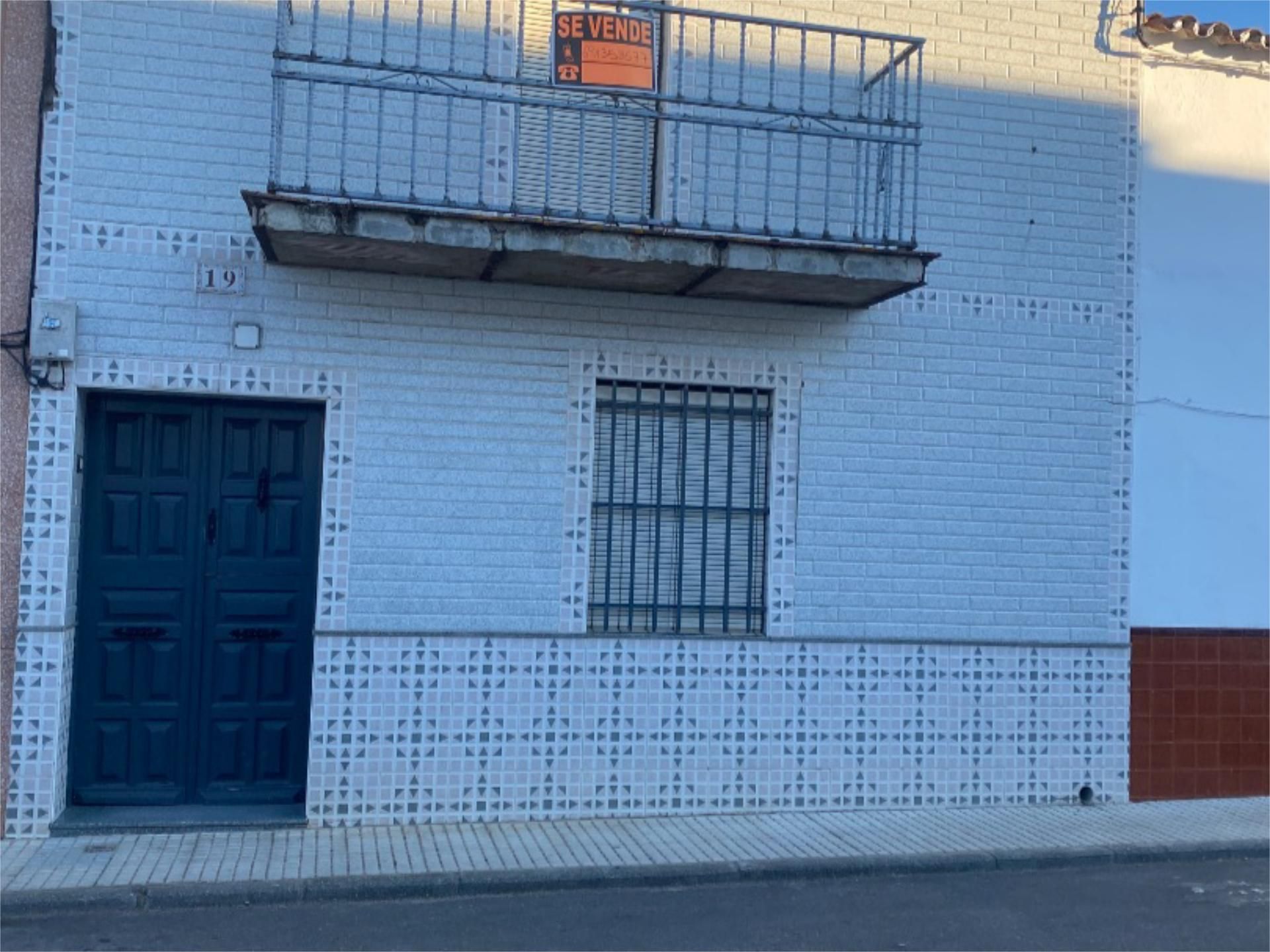 Vista exterior de Planta baixa en venda en Mirandilla