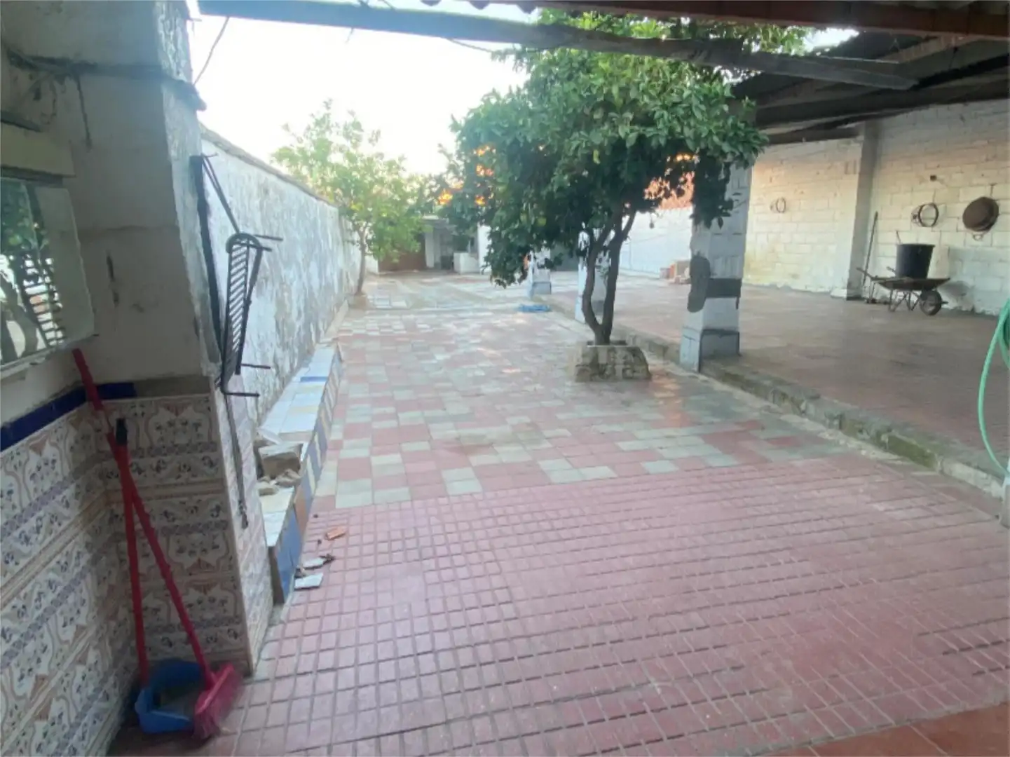 Vista exterior de Planta baixa en venda en Mirandilla