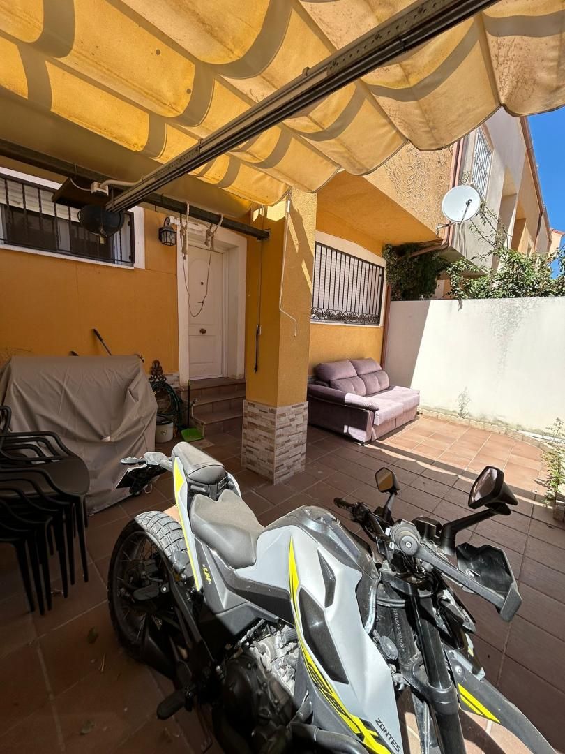Exterior view of House or chalet for sale in Recas  with Air Conditioner, Heating and Terrace