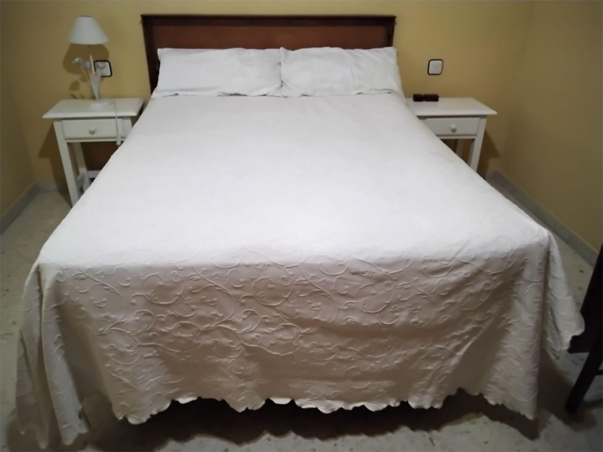 Bedroom of Flat to share in Badajoz Capital  with Air Conditioner, Heating and Furnished