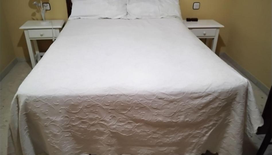 Flat to share in Calle Dolores Rodriguez Sopeña, 5, Maria Auxiliadora - Barriada de Llera, Badajoz - image 1 Photo 1 of Flat to share in Calle Dolores Rodriguez Sopeña, 5, Maria Auxiliadora - Barriada de Llera, Badajoz