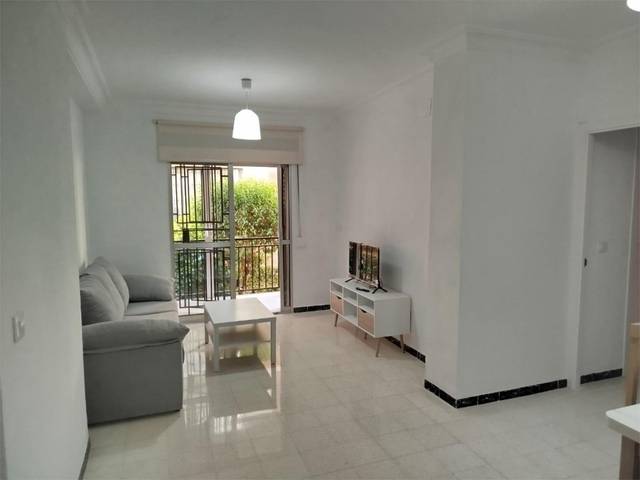 Piso en Alquiler en Calle Esmeralda, 6 en El Torrejón - El Cerezo