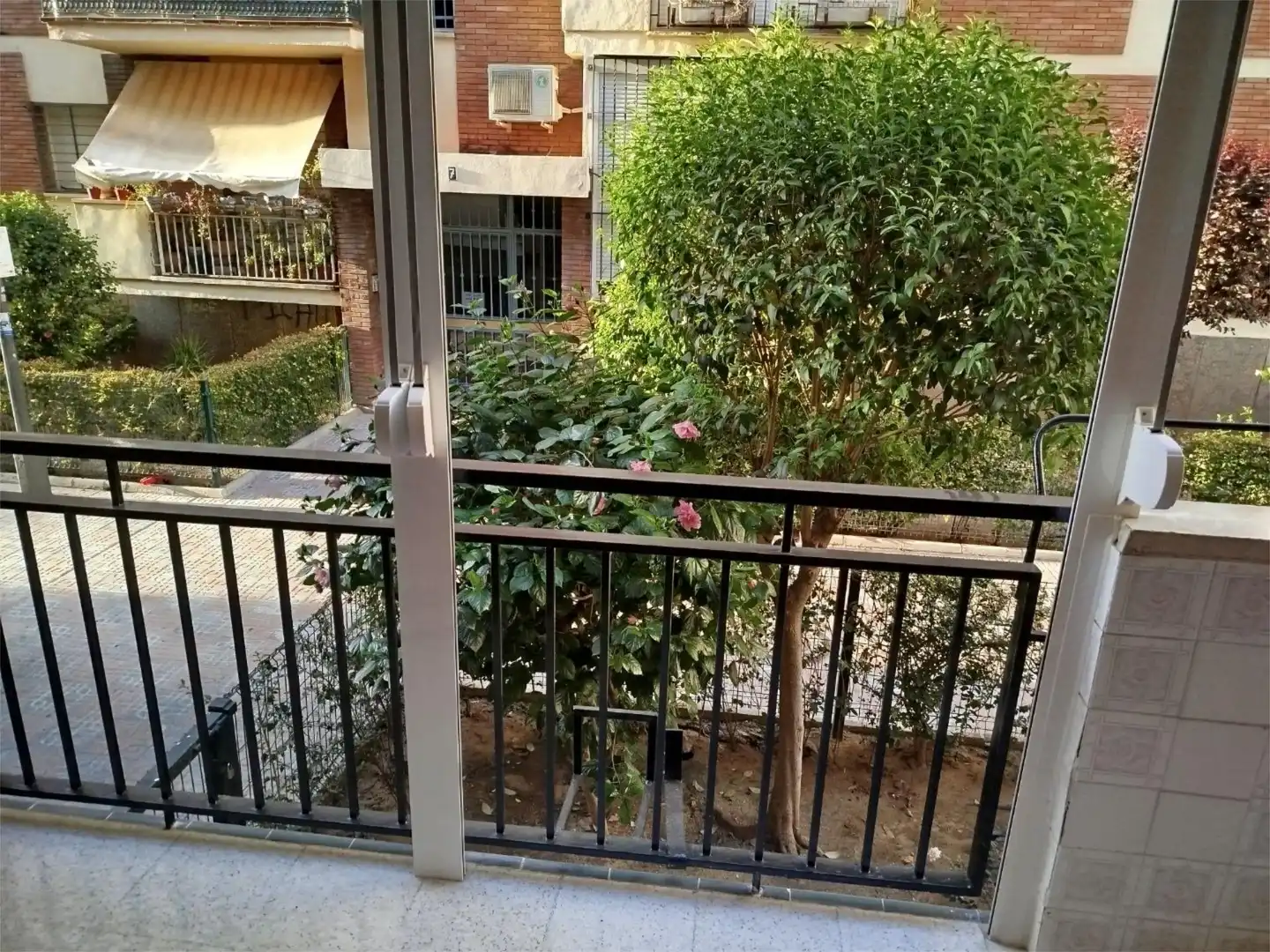 Piso de alquiler en Calle Esmeralda, 6, El Torrejón - El Cerezo Terraza de Piso de alquiler en Sevilla con Terraza, Amueblado y Balcón