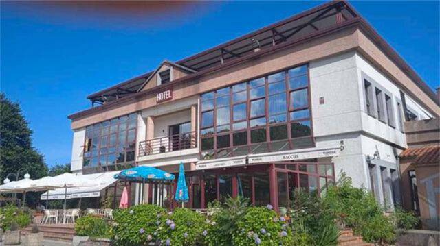 Local comercial en Alquiler en O Carballiño