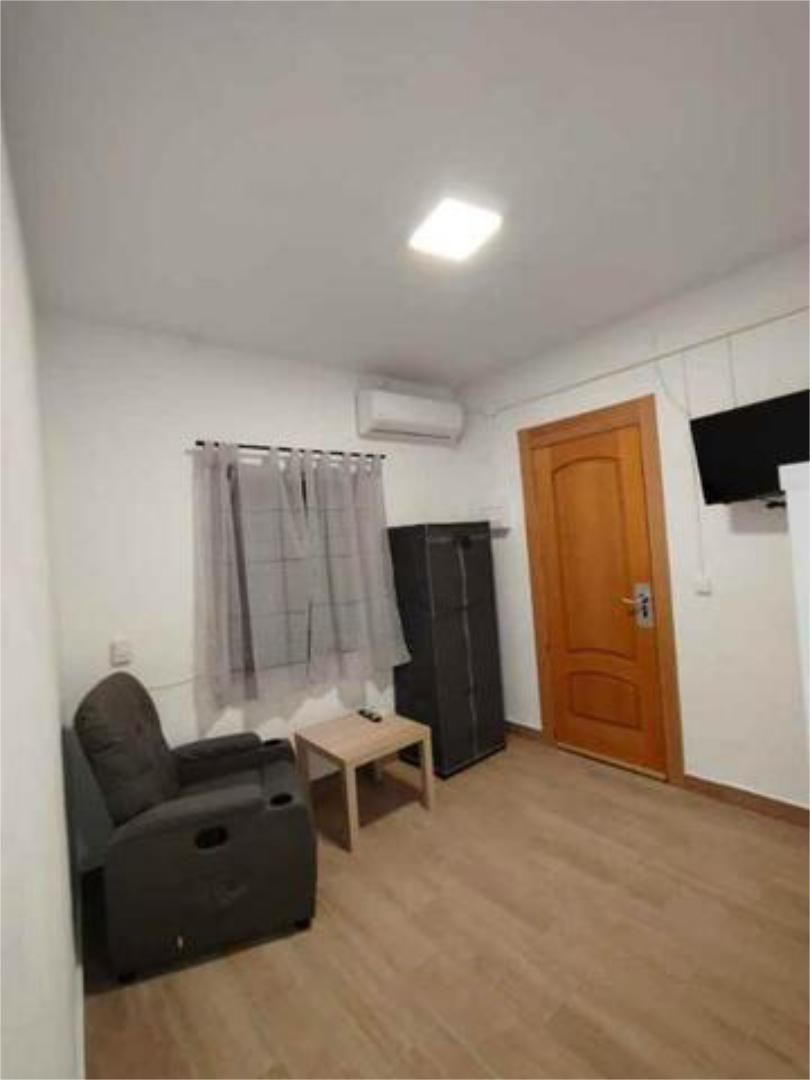 Bedroom of Study to rent in Escalona