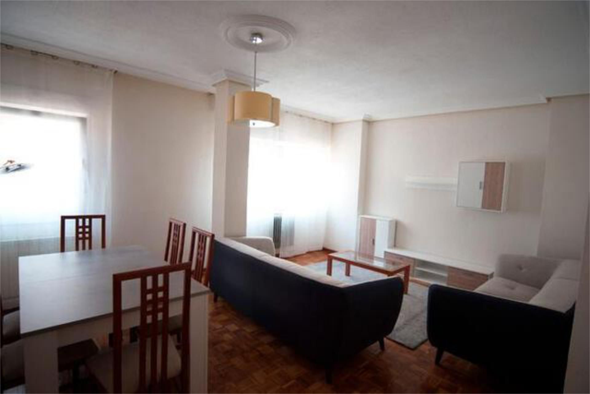 Living room of Flat to rent in Benavente  with Heating, Terrace and Furnished