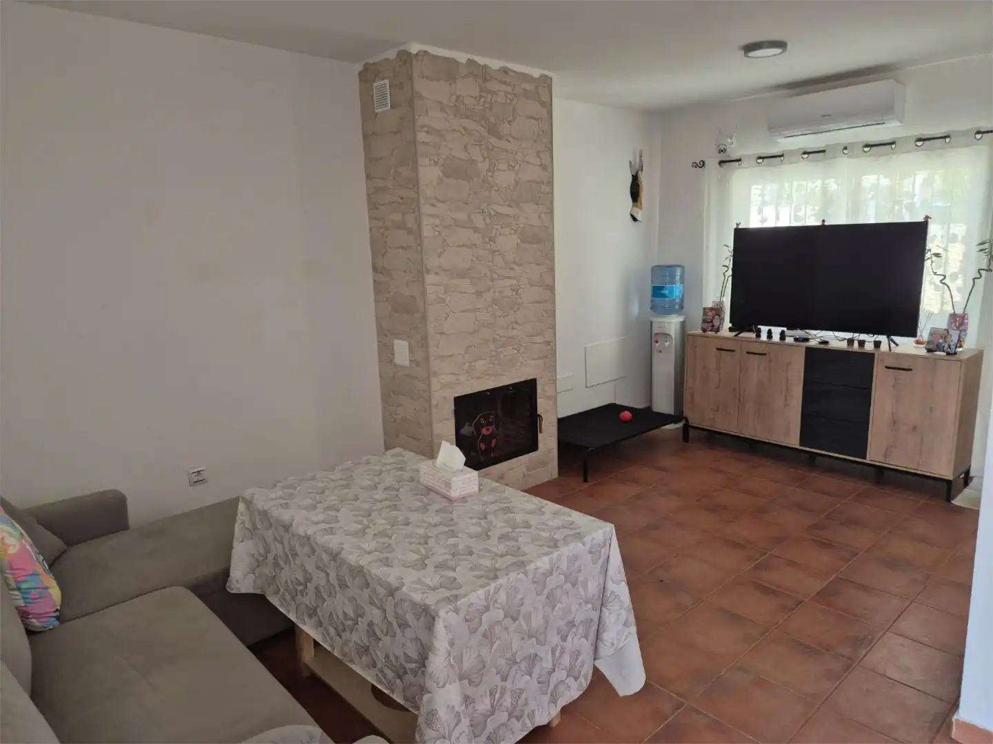 Casa o chalet en venta en Calle Adelfa, 18, Sierra de Yeguas Sala de estar de Casa o chalet en venta en Sierra de Yeguas con Aire acondicionado, Terraza y Piscina