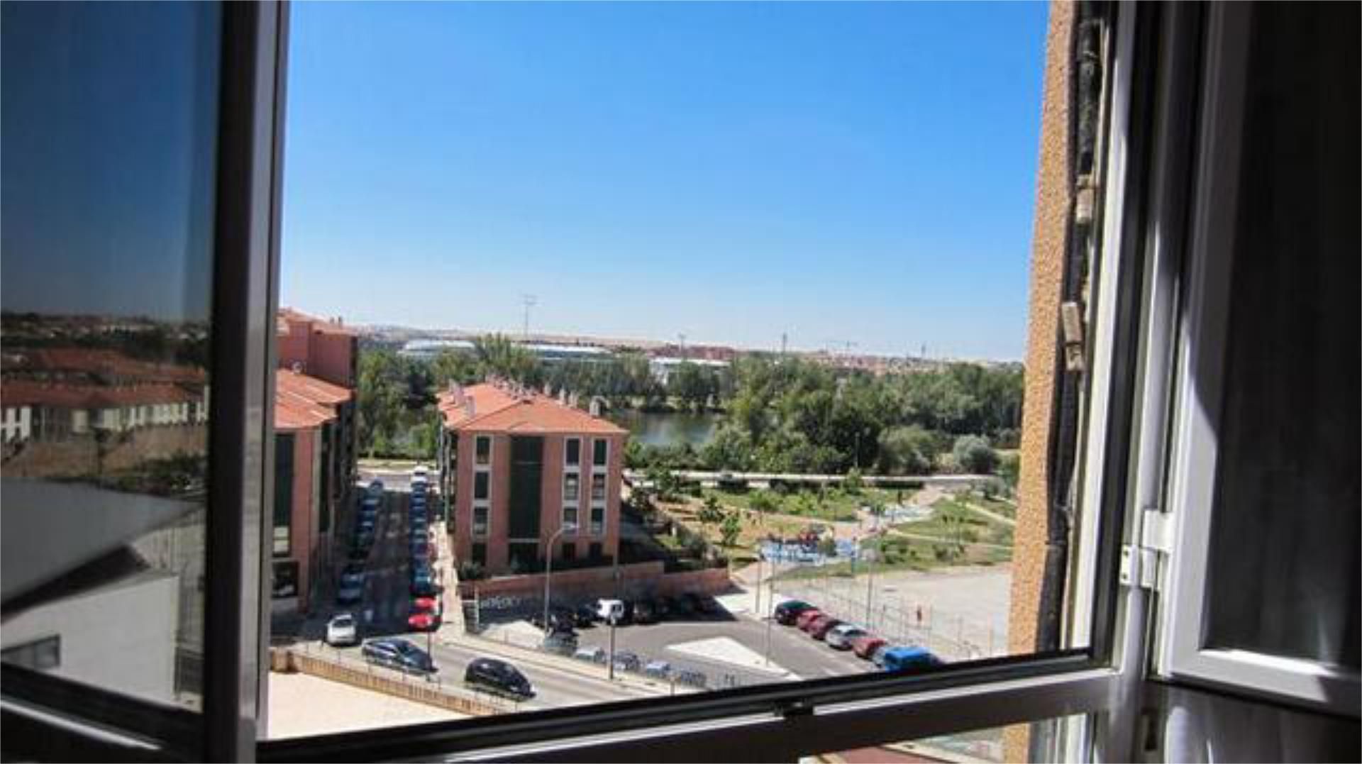 Exterior view of Apartment to rent in Zamora Capital   with Heating, Terrace and Furnished