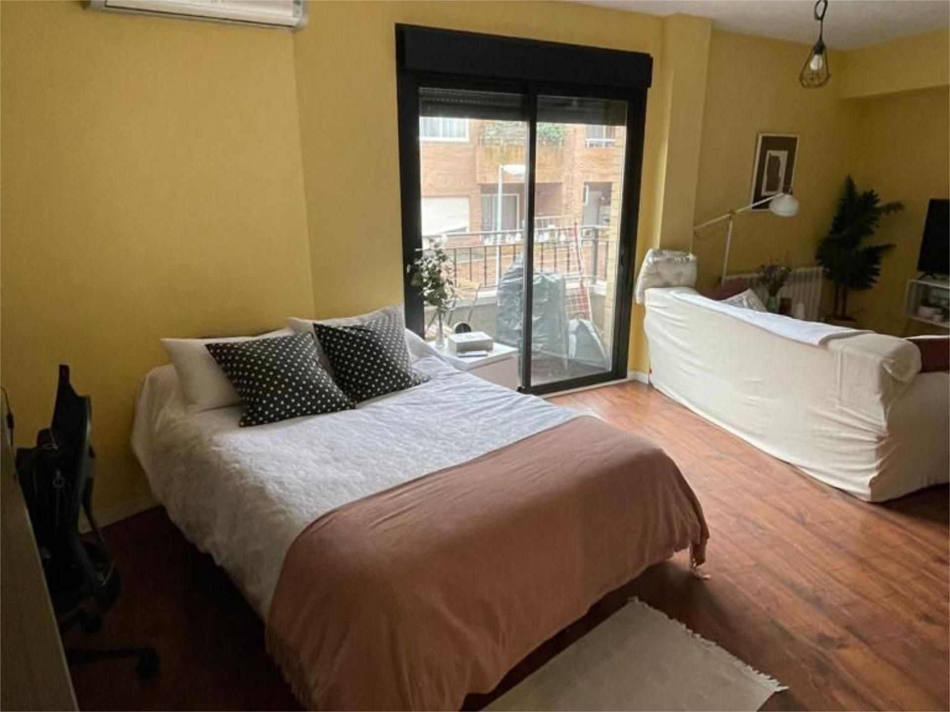 Bedroom of Study for sale in Majadahonda  with Air Conditioner and Balcony