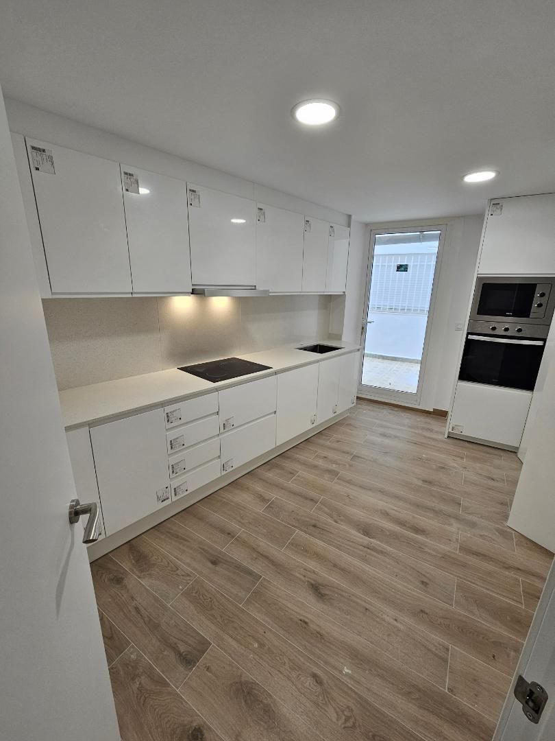 Kitchen of Flat to rent in Sagunto / Sagunt  with Air Conditioner, Heating and Storage room