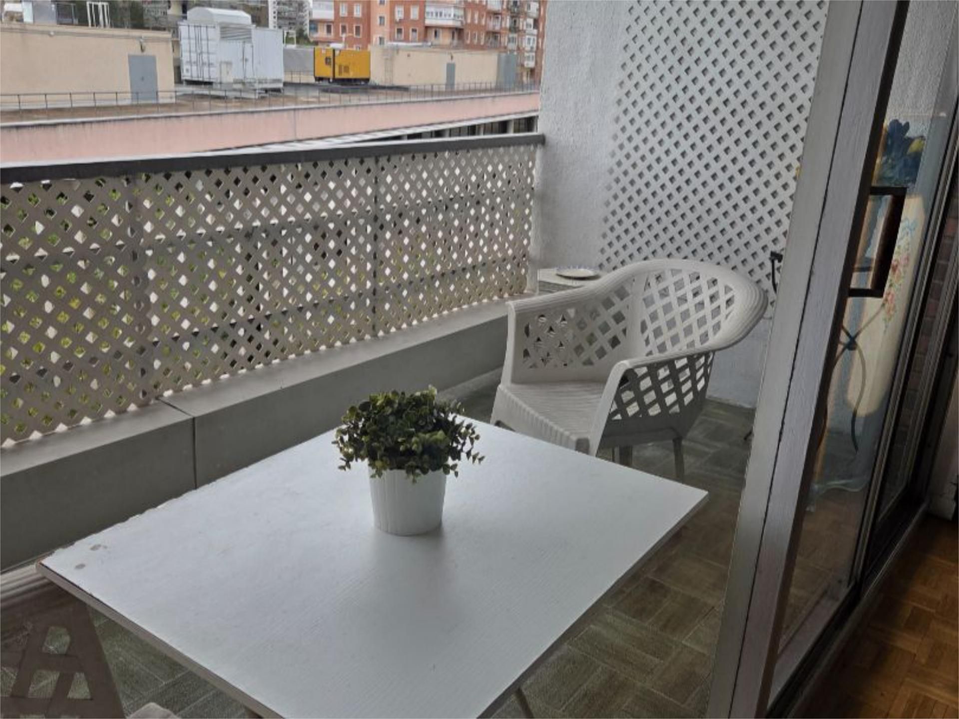 Terrassa de Pis de lloguer en  Madrid Capital amb Aire condicionat, Calefacció i Parquet