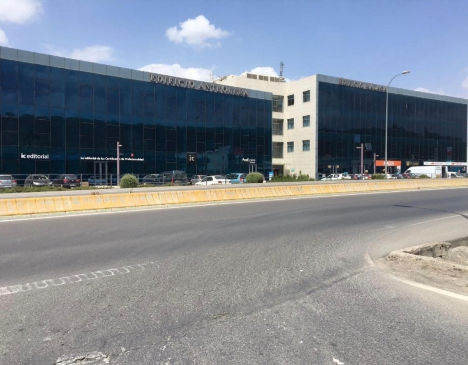 Vista exterior de Oficina de lloguer en Antequera