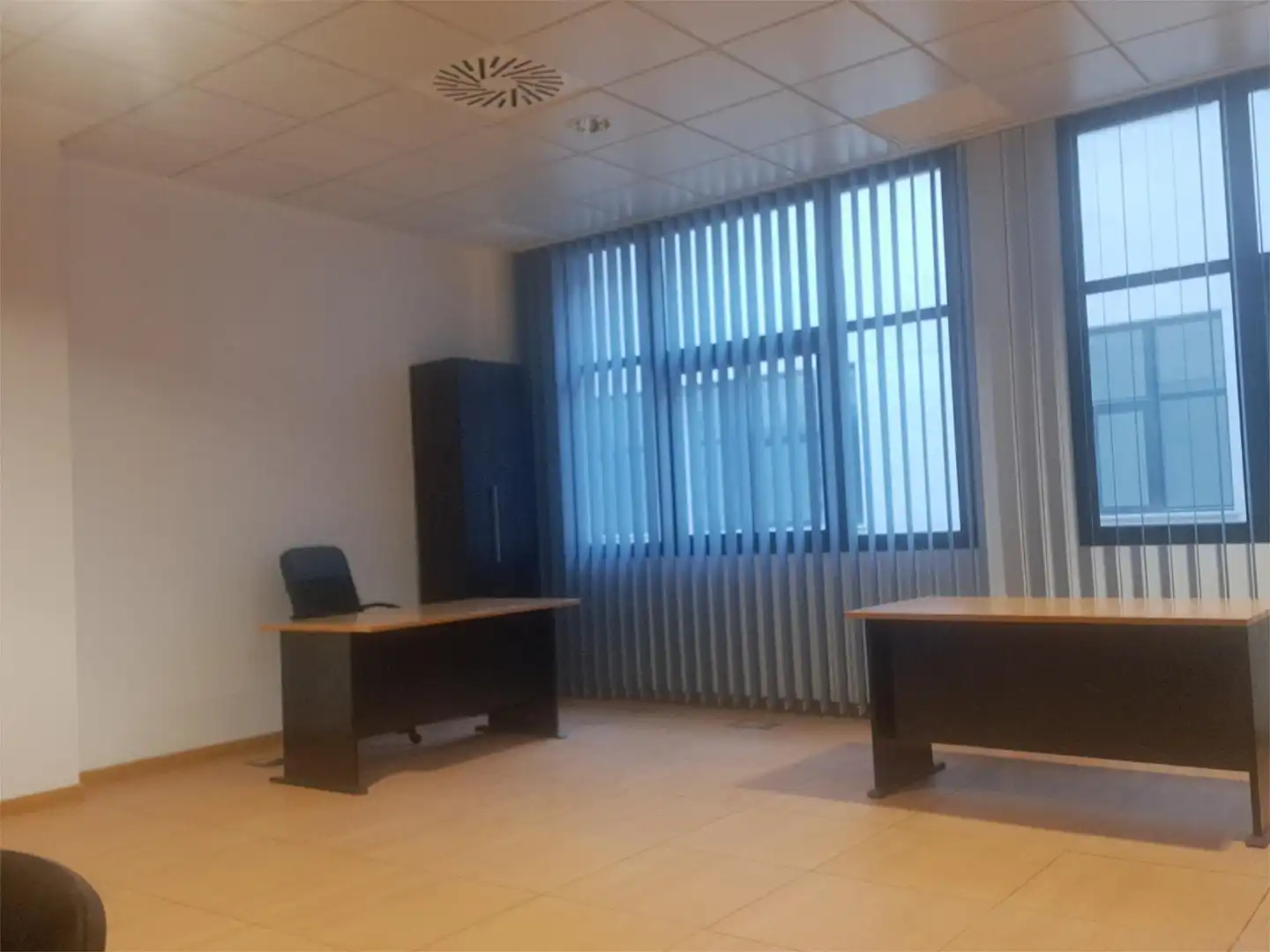 Oficina de alquiler en Calle Cueva de Viera, 2, Zona de la Vega Oficina de alquiler en Antequera