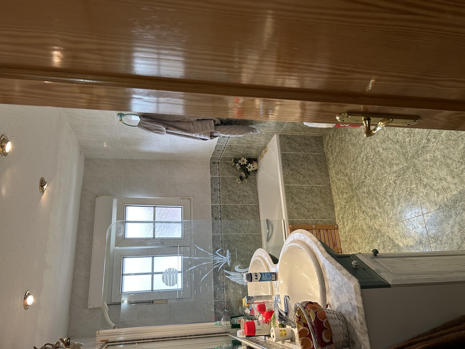 Bathroom of Flat to share in Soto del Real  with Heating, Private garden and Furnished