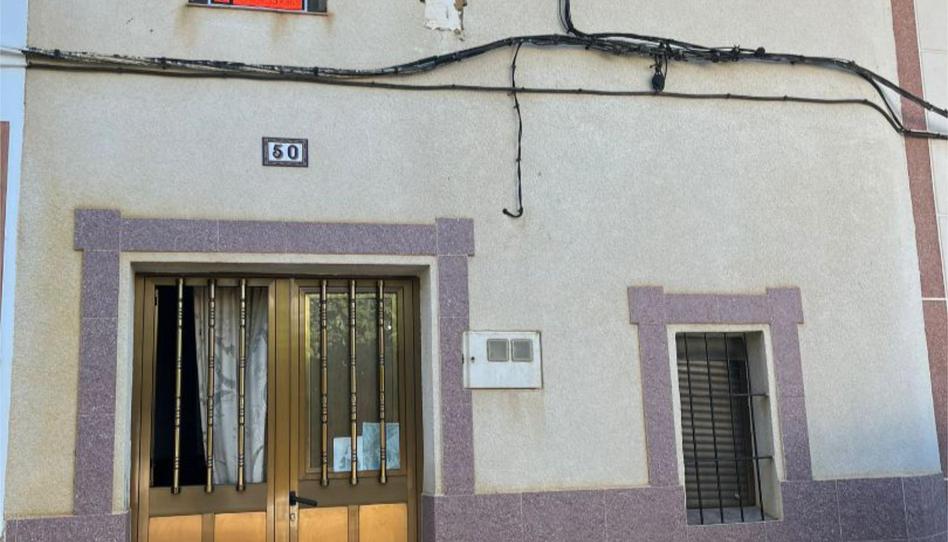 Photo 1 of Single-family semi-detached for sale in Avenida Feria, 50, Peñalsordo, Badajoz