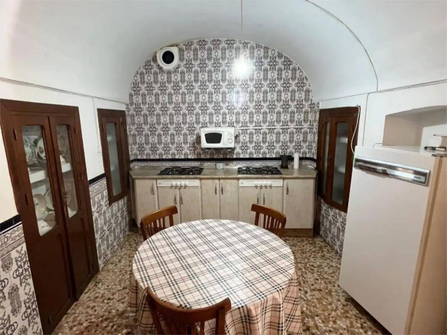 Casa adosada en venta en Avenida Feria, 50, Peñalsordo Cocina de Casa adosada en venta en Peñalsordo con Trastero y Amueblado