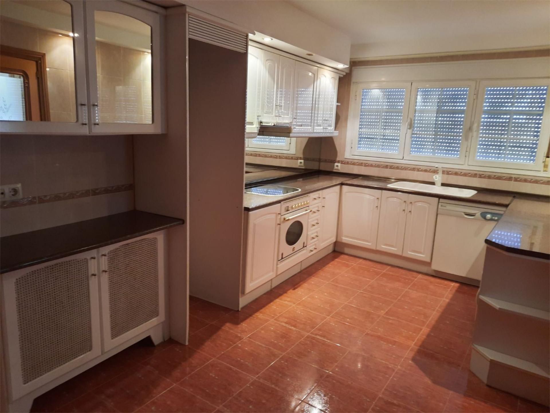 Kitchen of Single-family semi-detached to rent in Villamayor de Gállego  with Heating, Terrace and Storage room