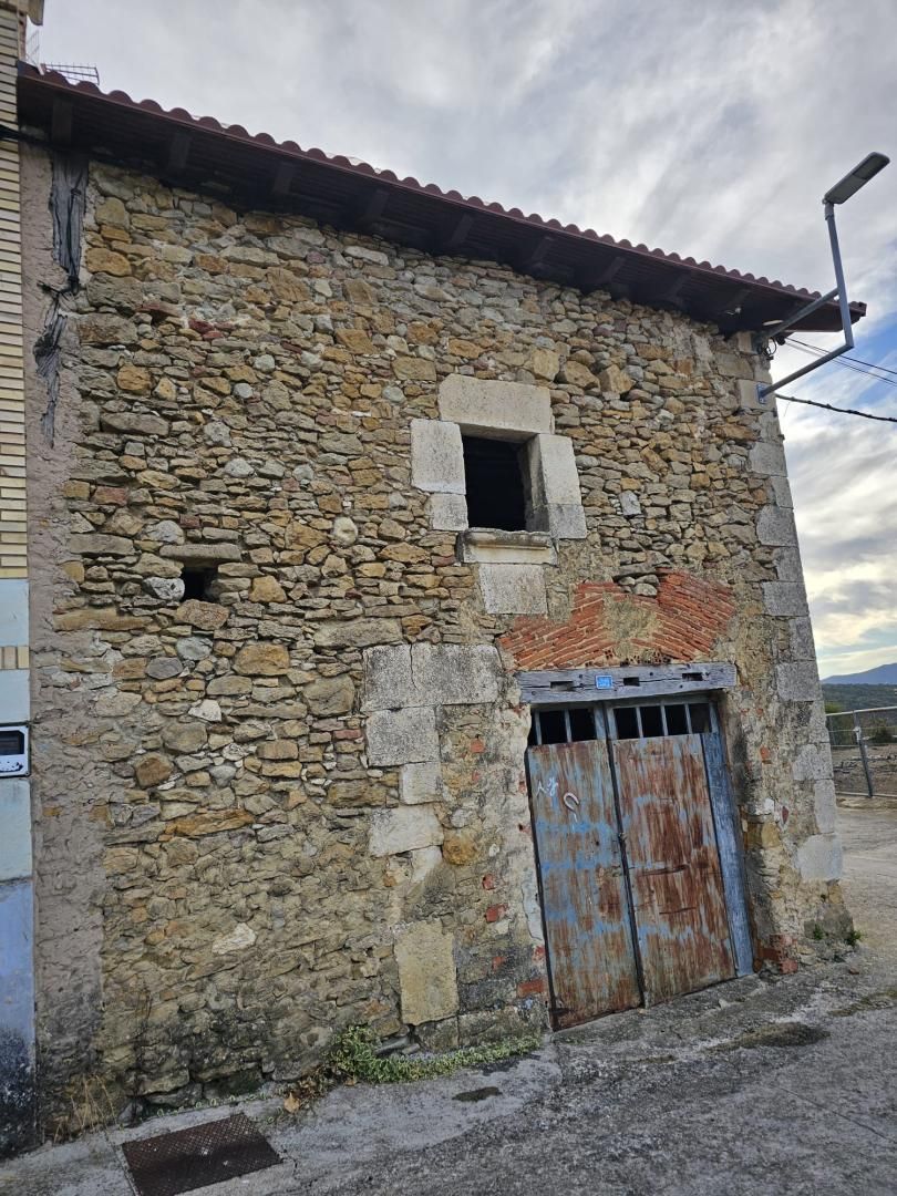 Vista exterior de Casa adosada en venda en Campezo / Kampezu