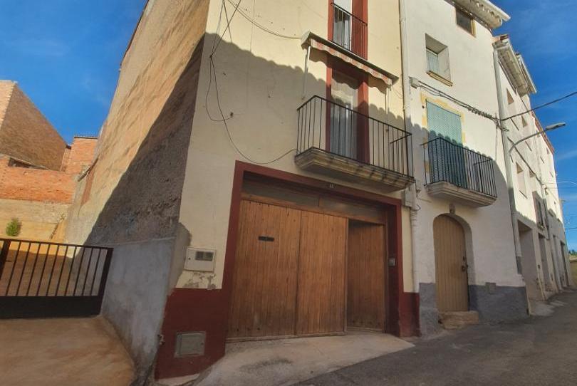 Photo 1 of Single-family semi-detached for sale in Carrer la Bassella, 13, Juncosa, Lleida