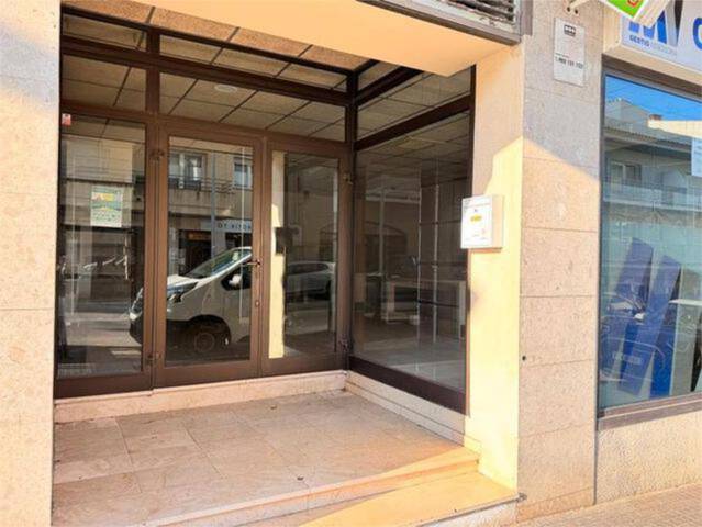 Local comercial en Alquiler en Nucli Antic