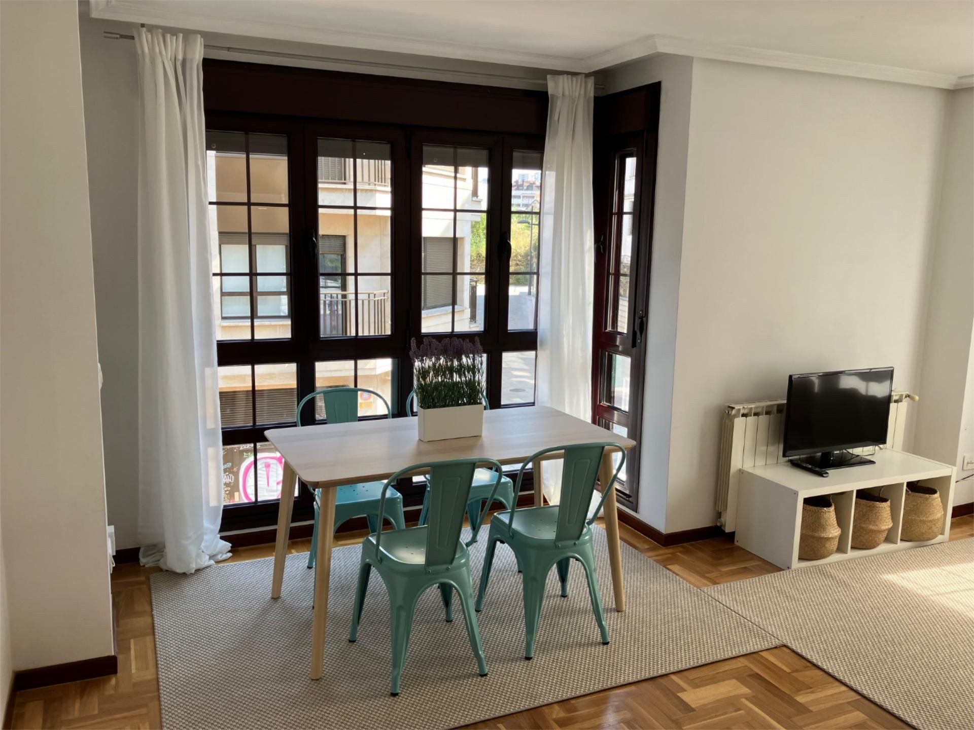 Menjador de Pis de lloguer en Oviedo 