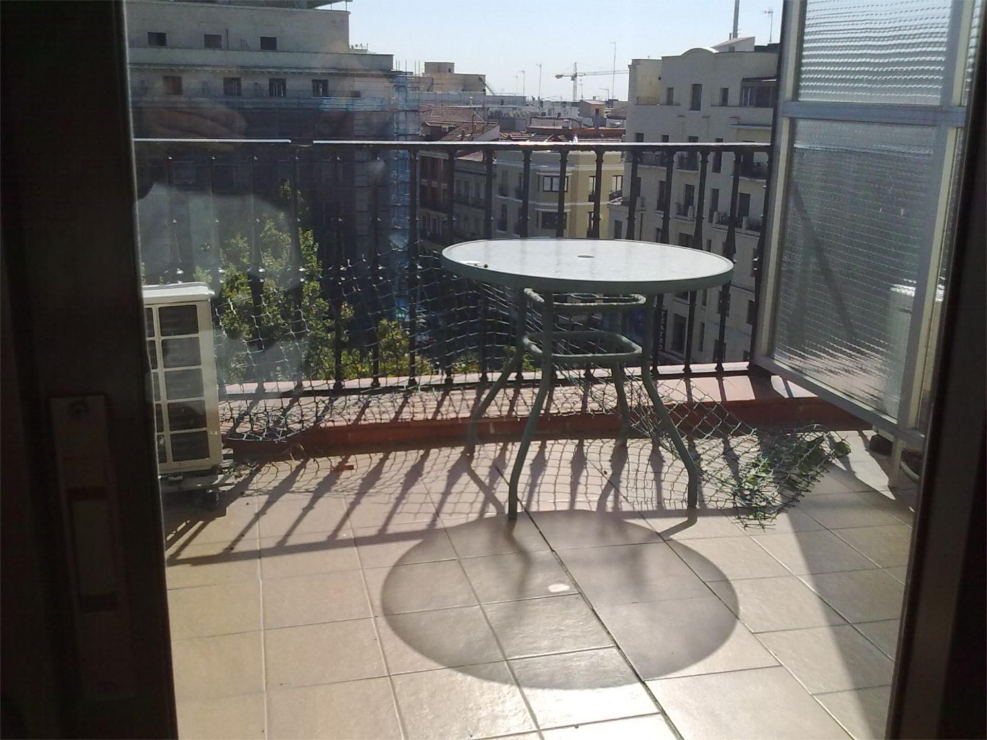 Terrassa de Oficina de lloguer en  Madrid Capital