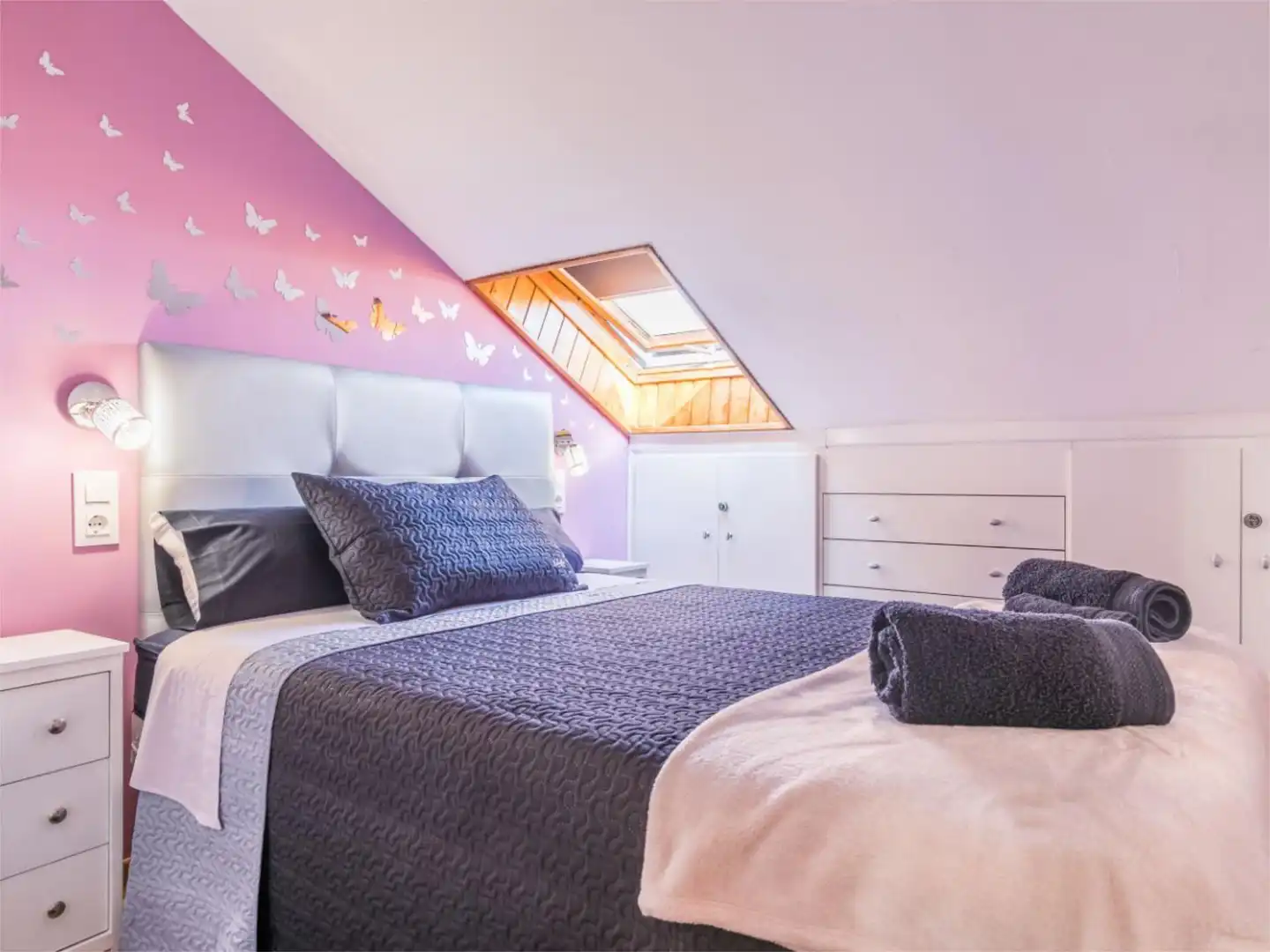 Dachboden zur Miete in Calle del Arroyo, 31, Santa Bárbara Schlafzimmer von Dachboden zur Miete in Toledo mit Klimaanlage, Heizung und Parkett