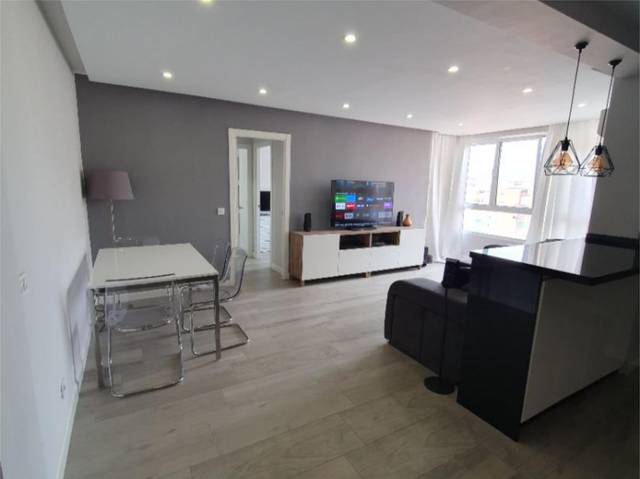 Piso en Venta en Calle Cayetano de Cabra, 2 en La Luz - El Torcal