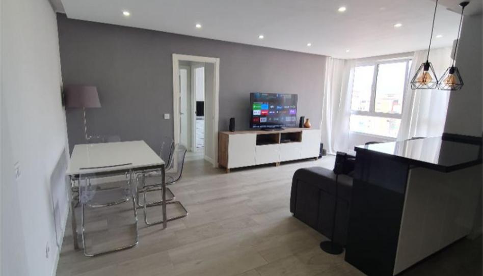 Pis en venda a Calle Cayetano de Cabra, 2, La Luz - El Torcal, Málaga - imatge 1 Foto 1 de Pis en venda a Calle Cayetano de Cabra, 2, La Luz - El Torcal, Málaga