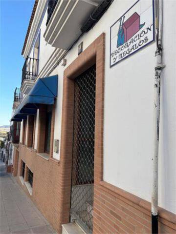 Local comercial en Alquiler en Villamartín