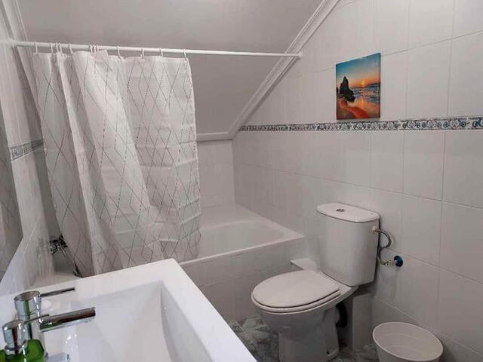 Single-family semi-detached to rent in Arnuero