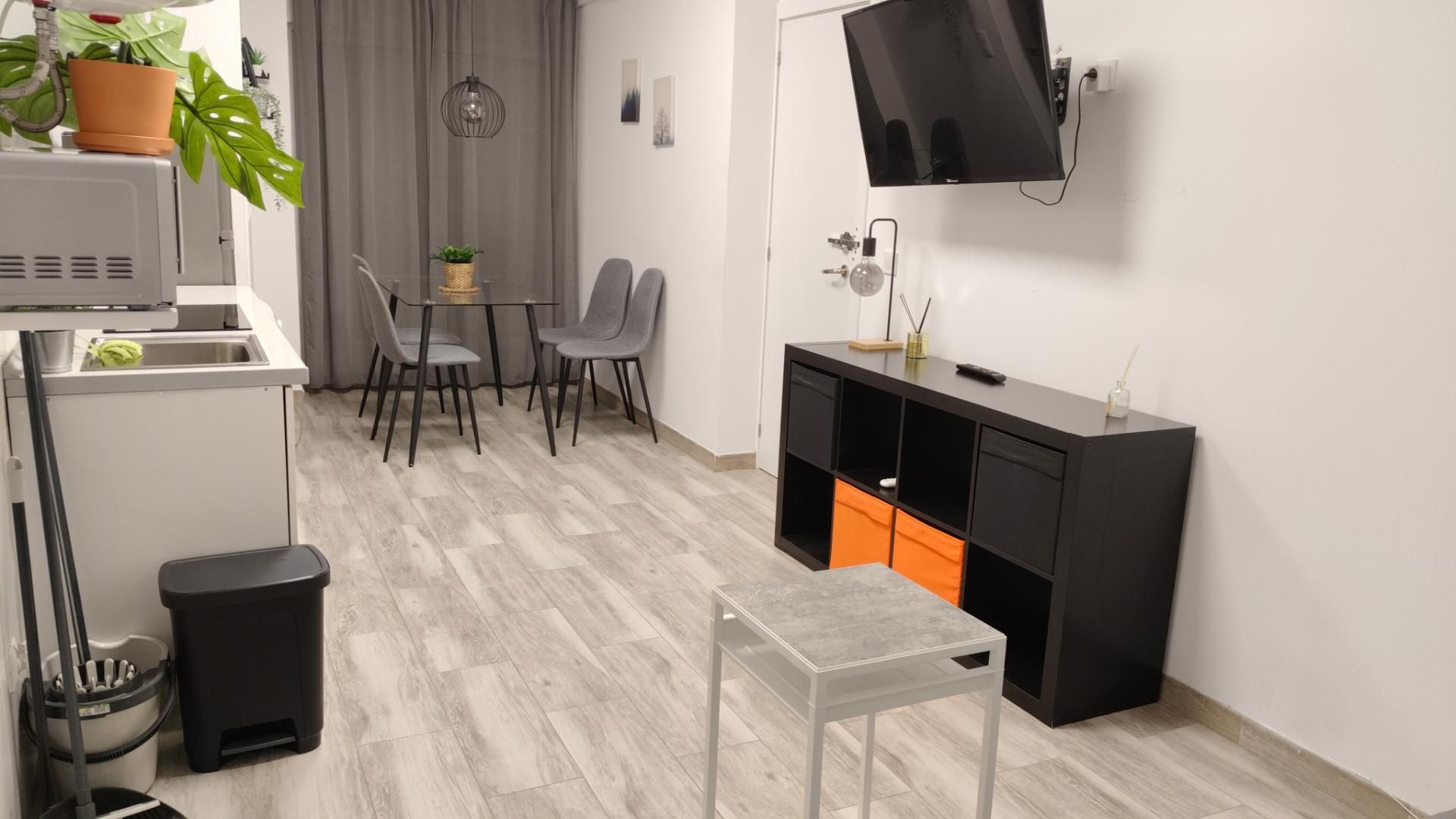 Living room of Apartment to rent in Mairena del Alcor  with Air Conditioner
