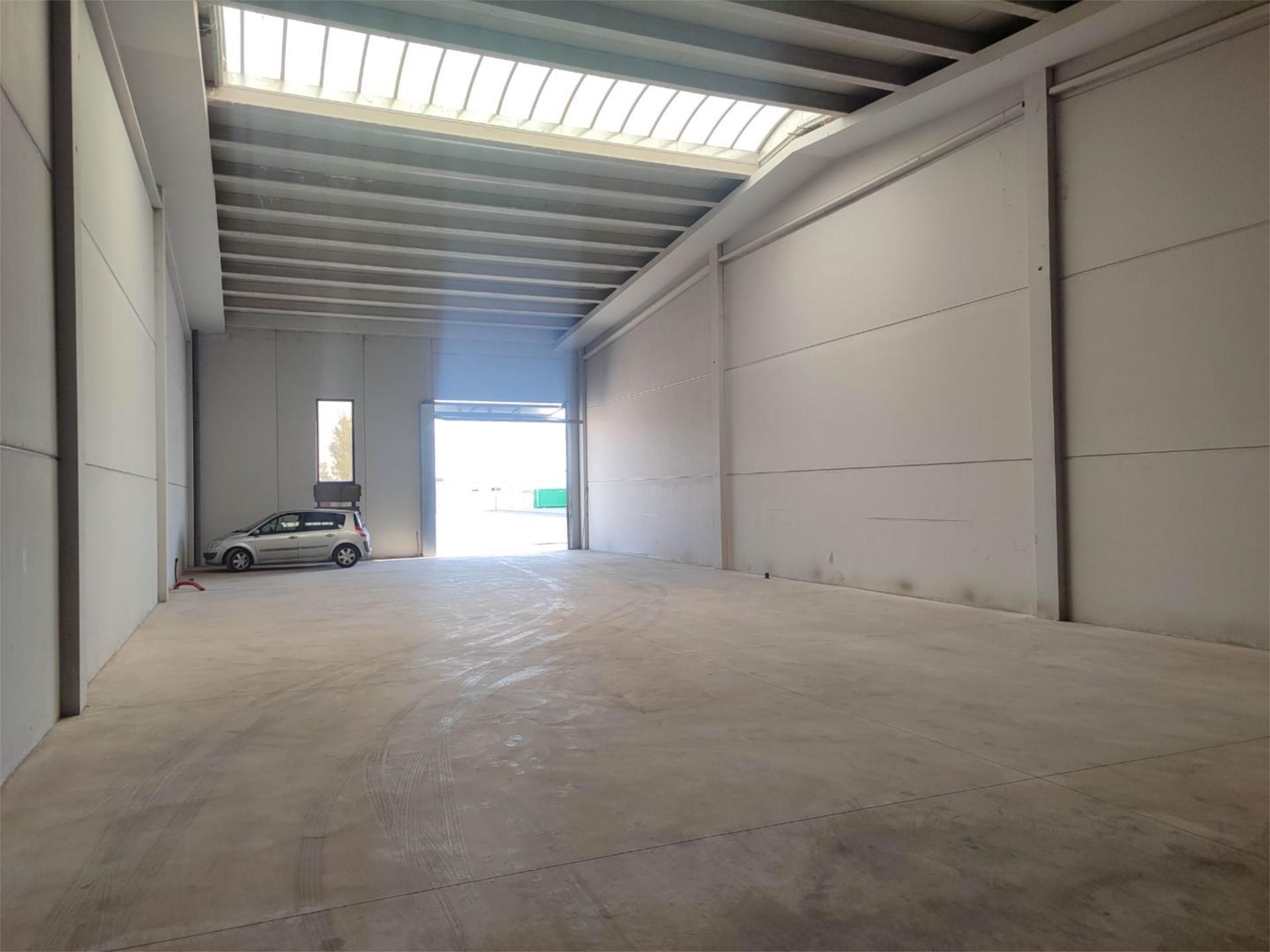 Nave industrial de alquiler en Villanubla