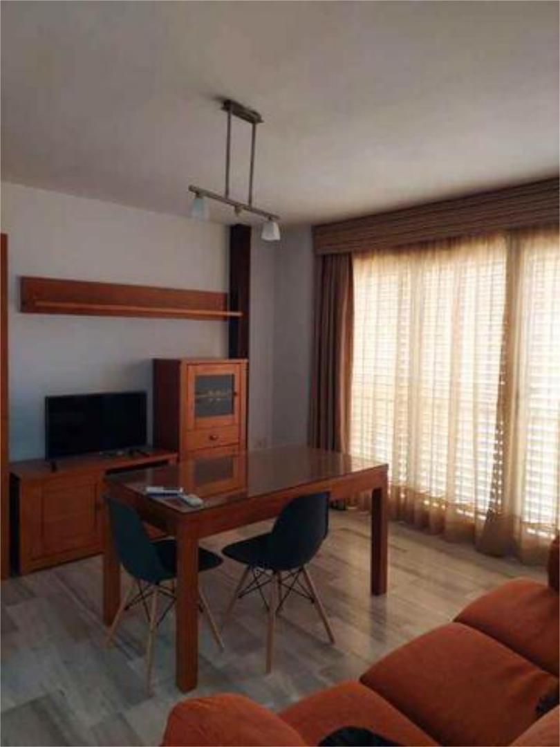 Dormitori de Apartament de lloguer en  Jaén Capital amb Moblat