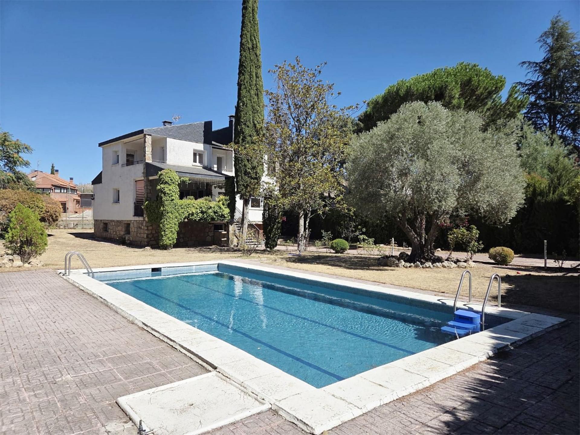Jardín de Piso en venta en Alpedrete con Aire acondicionado, Calefacción y Jardín privado