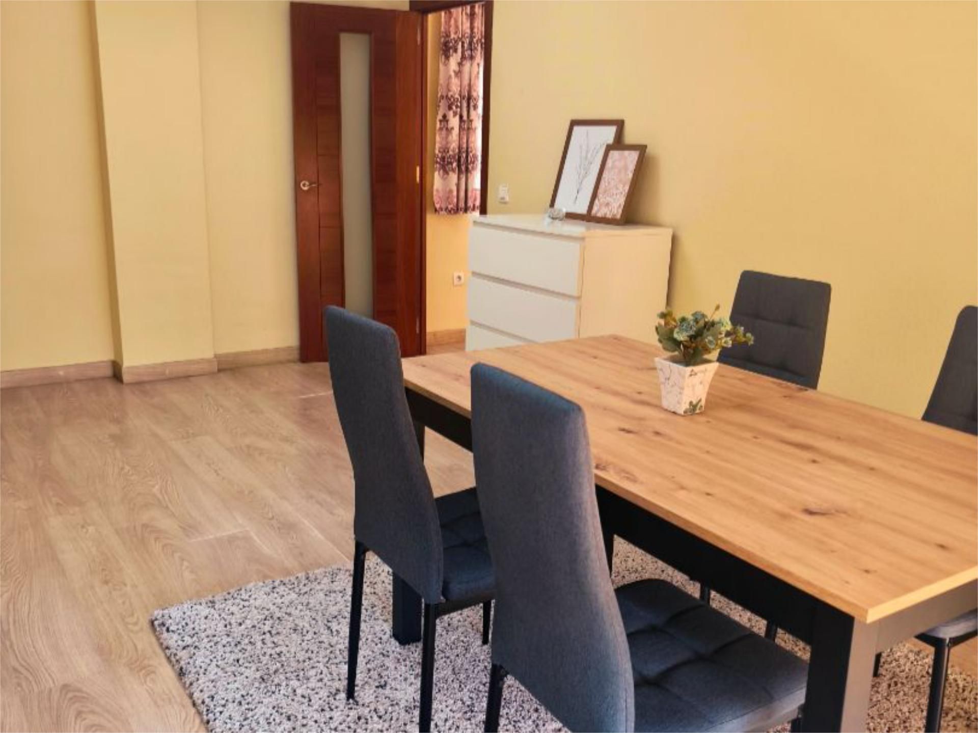 Dining room of Flat for sale in  Sevilla Capital  with Air Conditioner, Terrace and Balcony
