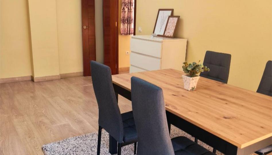 Photo 1 of Flat for sale in Calle Linde, 7, Cruz Roja, Sevilla