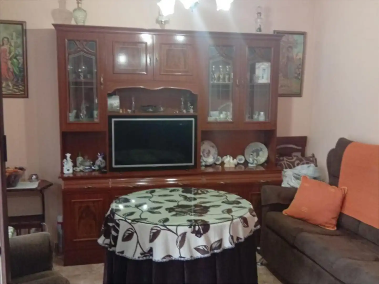 Casa adosada en venta en Calle Corrales, 21, El Gastor Sala de estar de Casa adosada en venta en El Gastor con Aire acondicionado, Calefacción y Amueblado