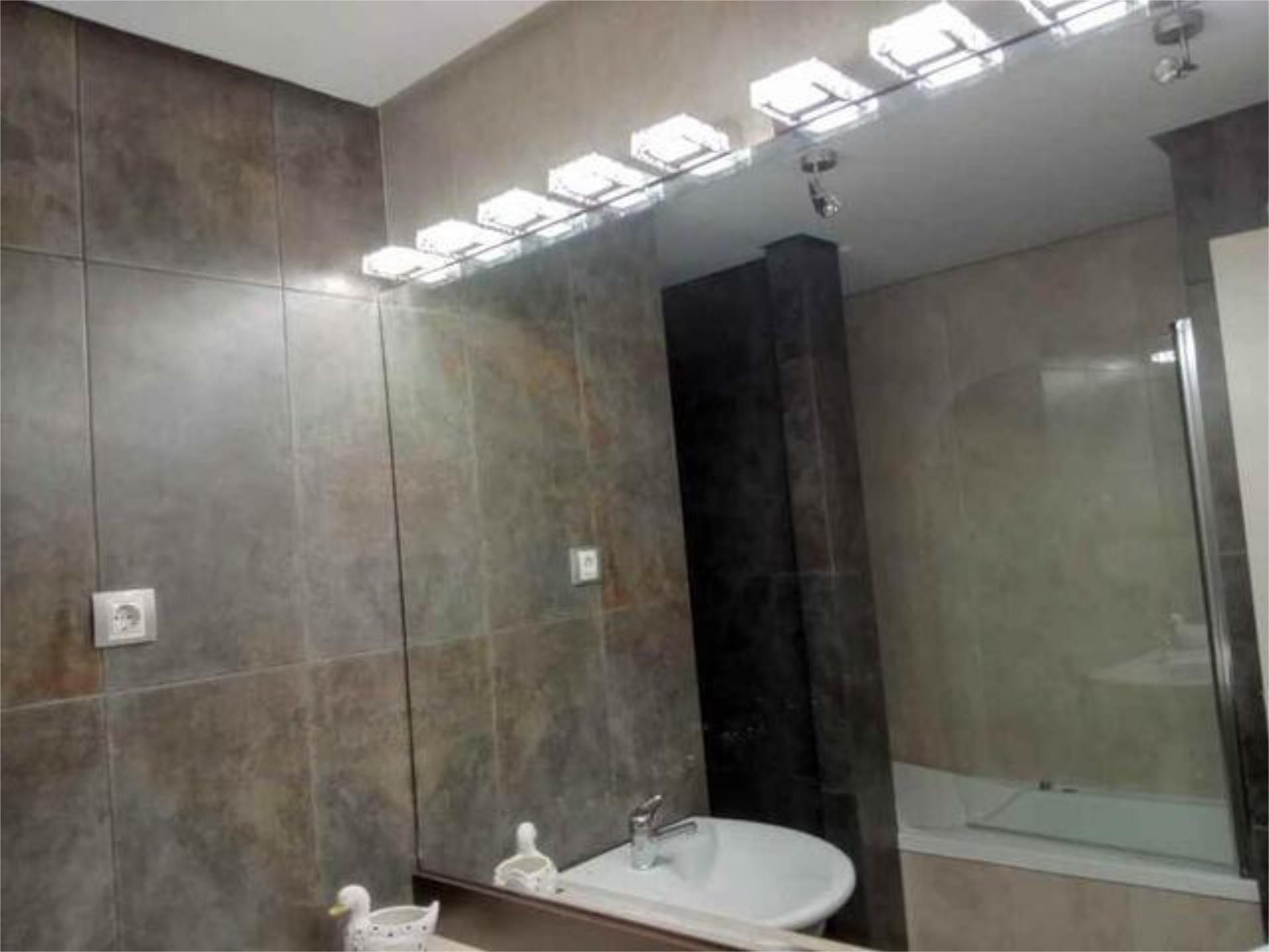 Bathroom of Single-family semi-detached for sale in Ugena  with Terrace