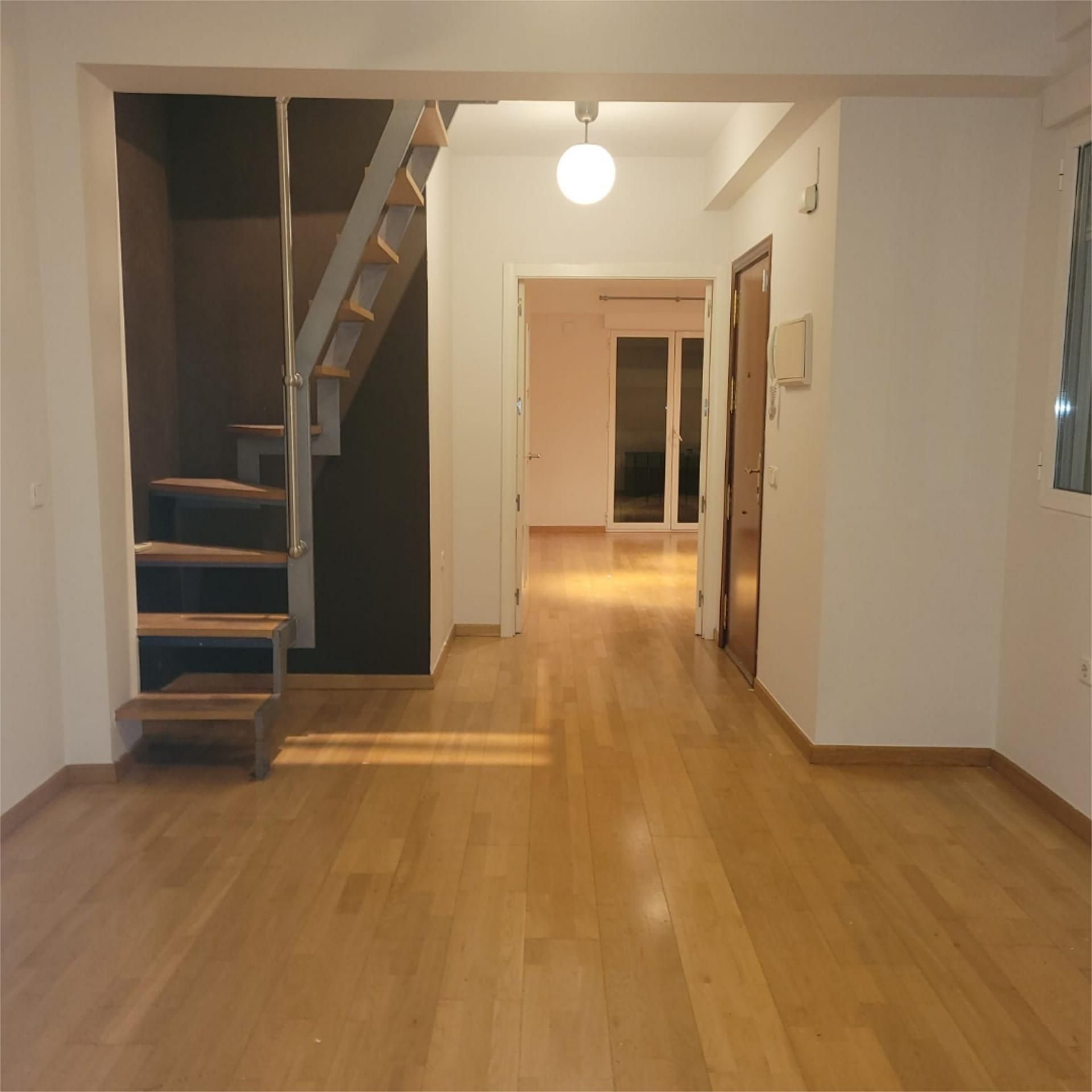 Attic to rent in  Sevilla Capital  with Air Conditioner, Parquet flooring and Terrace