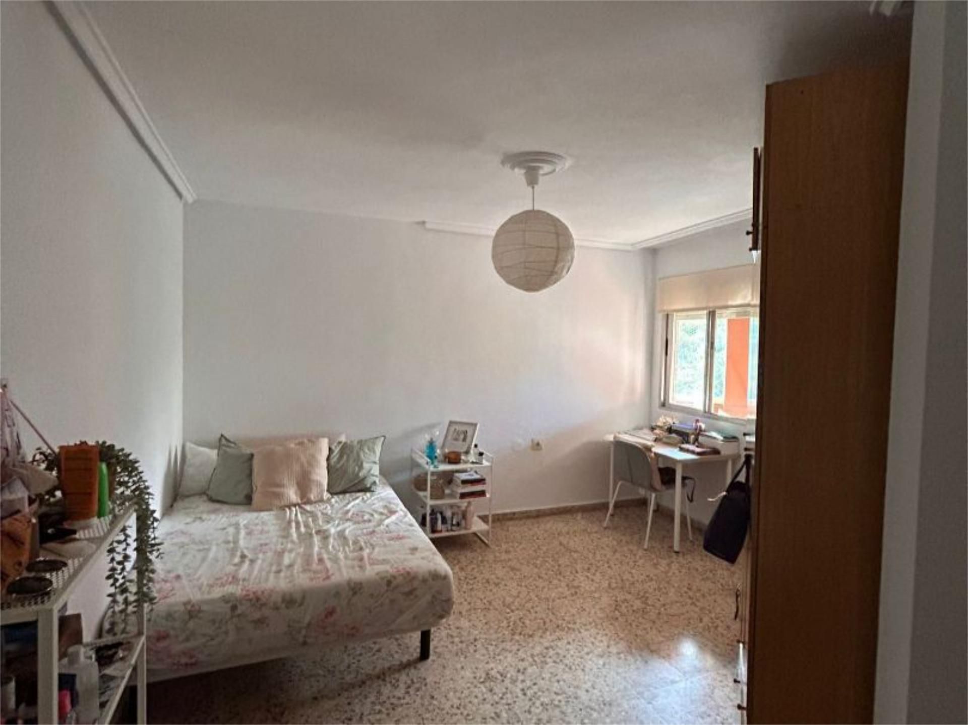 Pis per a compartir a Avinguda de Blasco Ibáñez, 87, Ciutat Jardí Dormitori de Pis per a compartir en Valencia Capital amb Moblat i Balcó